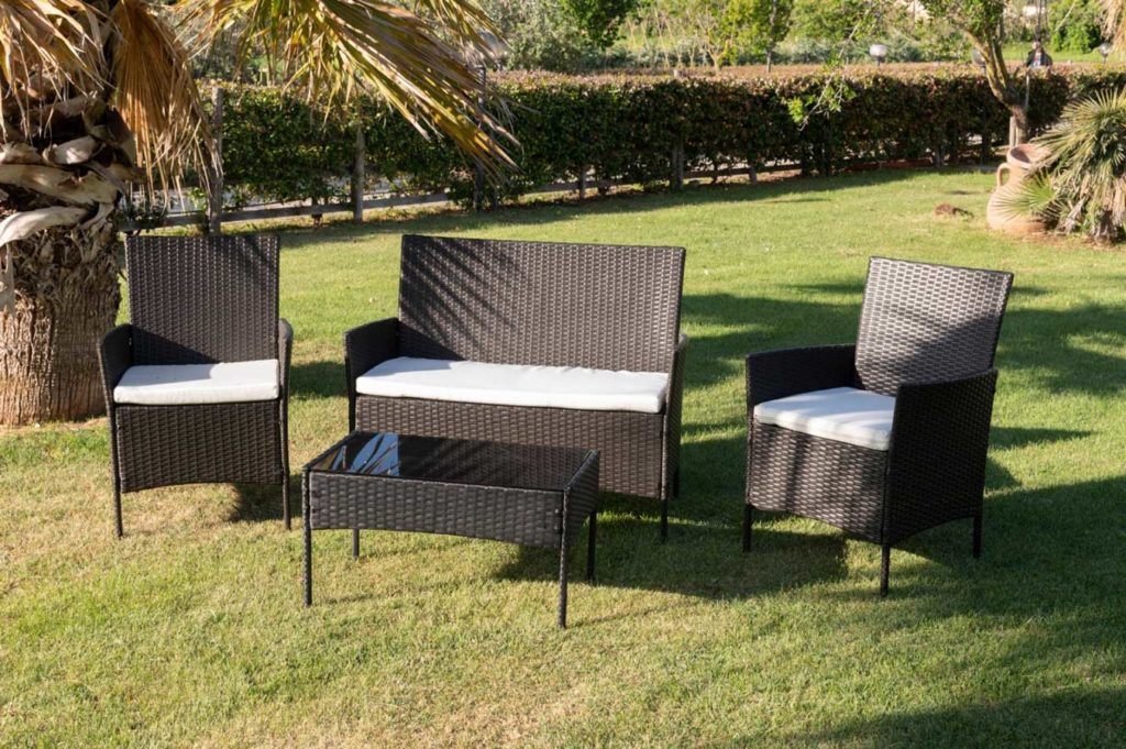 salottino-rattan-scuro-eventime